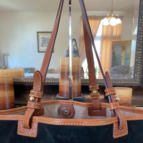 Dooney & Bourke Vintage Classic Black and Brown Suede Leather Tote Bag, Med - Picture 8 of 16